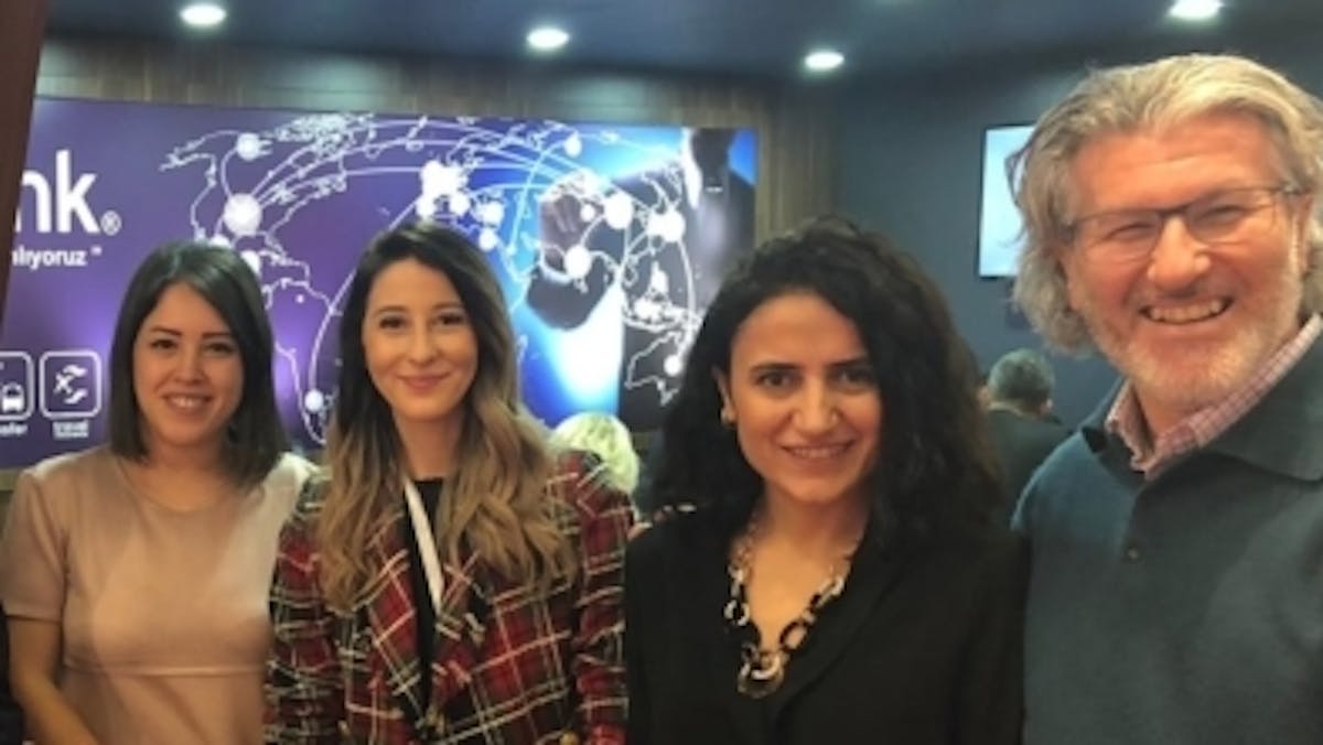 WeBee comenzó el 2019 con fuerza en la feria EMITT.